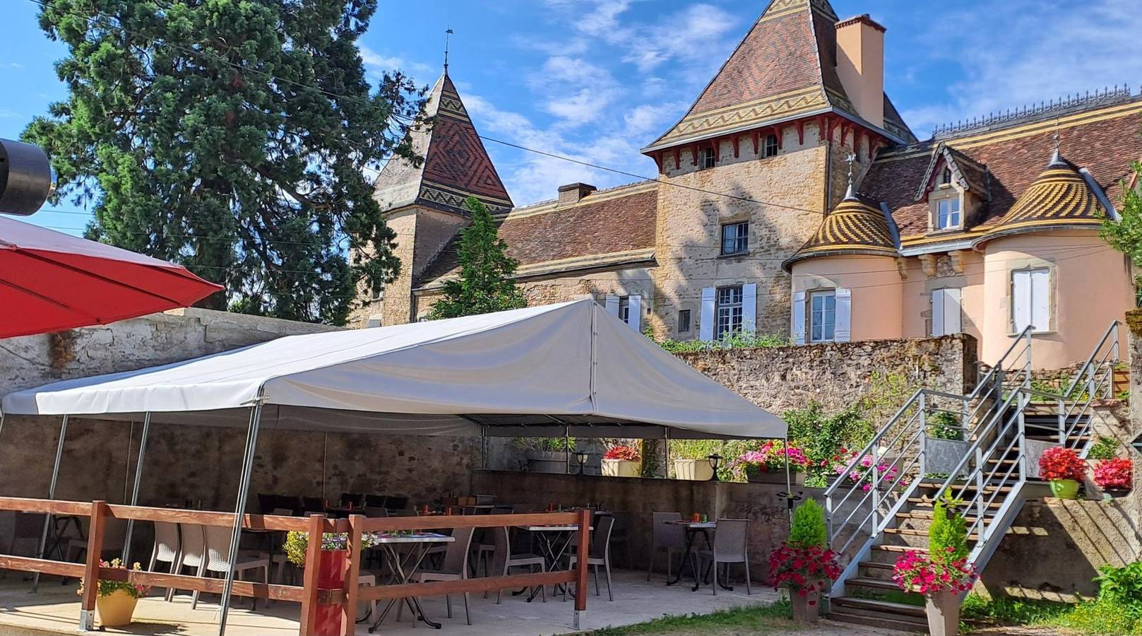 Les Gourmets in Couches, Autun Området