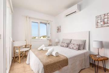 Villa for 8 People in Punta Grossa, Es Mercadal, Photo 3