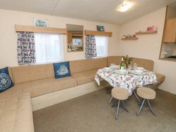 Holiday Rental for 6 People in Hayling Island, Havant, Photo 2