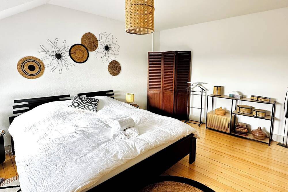 Entire apartment, Vintage Loft •  155 m² •  4 bedrooms •  Parking, Netflix, Ultra-fast fiber Wifi in Mulhouse, Mulhouse region