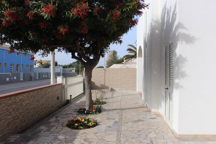 Gîte pour 8 personnes, avec jardin, adapté aux familles à Punta Secca - 3