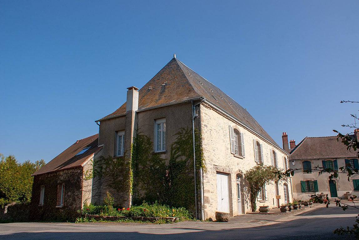 Le Nid des 2 Creuse - Chambre George Sand in Fresselines, Région de Guéret