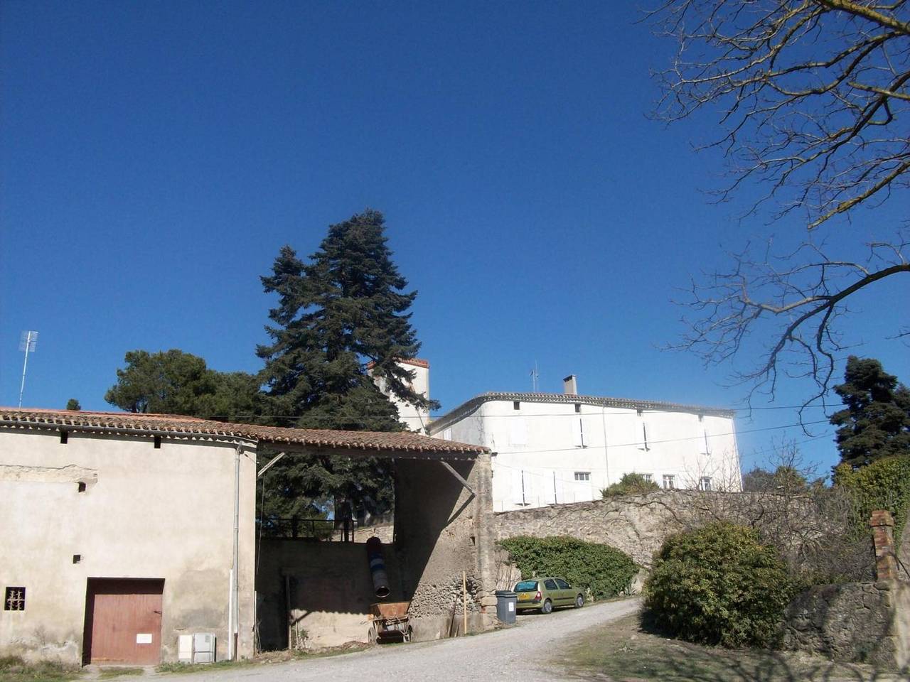 Chambre d’hôtes « Chambre Louise » avec piscine partagée, jardin commun et Wi-Fi in Carcassonne, Région de Carcassonne