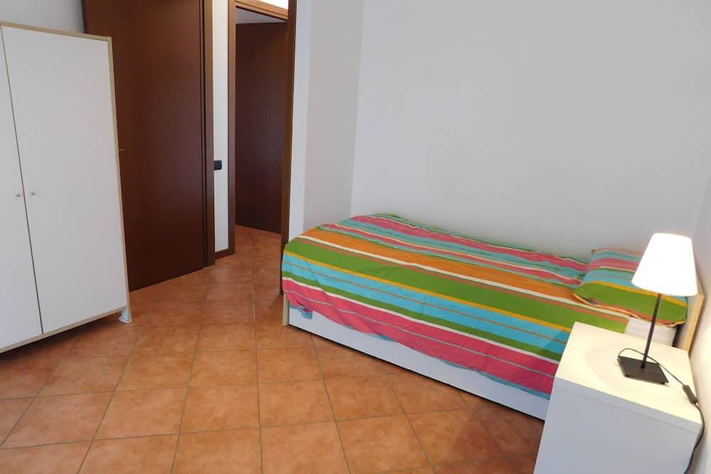Ganze Wohnung, Rosemary 1 apartment in Agra with pool in Agra, Lago Maggiore (Lombardei)