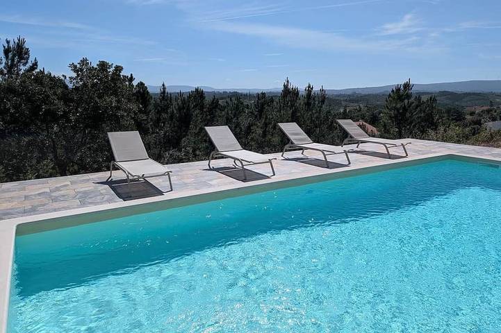 Location de vacances pour 7 personnes dans Santiago da Guarda
