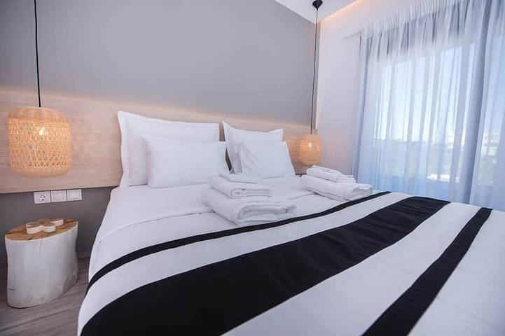 Emmeleia mare Neubau Maisonette mit Pool, Meerblick, 3 Min. vom Strand in Agia Pelagia, Achlada