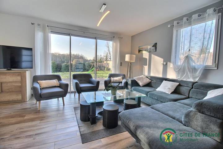 Gîte pour 11 personnes, avec terrasse et jardin à Guidel - 4