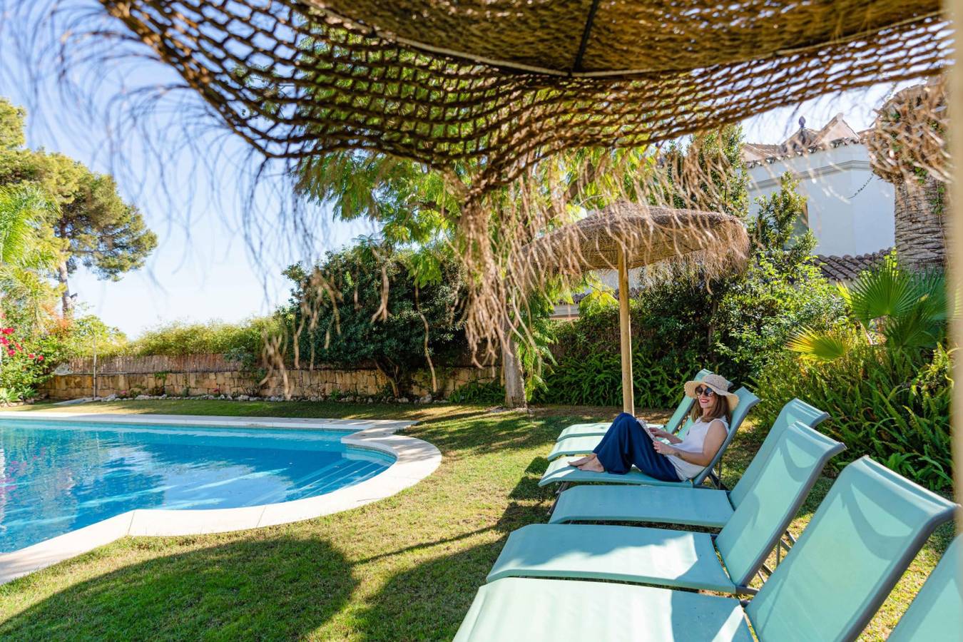 Villa voor 15 personen met uitzicht op zee in Marbella West, Marbella