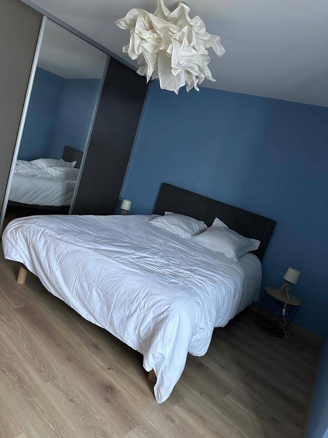 Gîte pour 4 personnes, avec balcon à Saint-Anthème