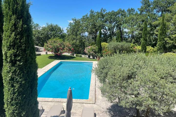 Ferienhaus für 12 Personen, mit Terrasse und Garten sowie Pool im Luberon - 4