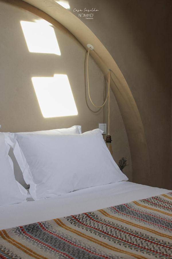 Nomad Houses - Casa Sarilho in Beja (Portugal), Salvador e Santa Maria da Feira