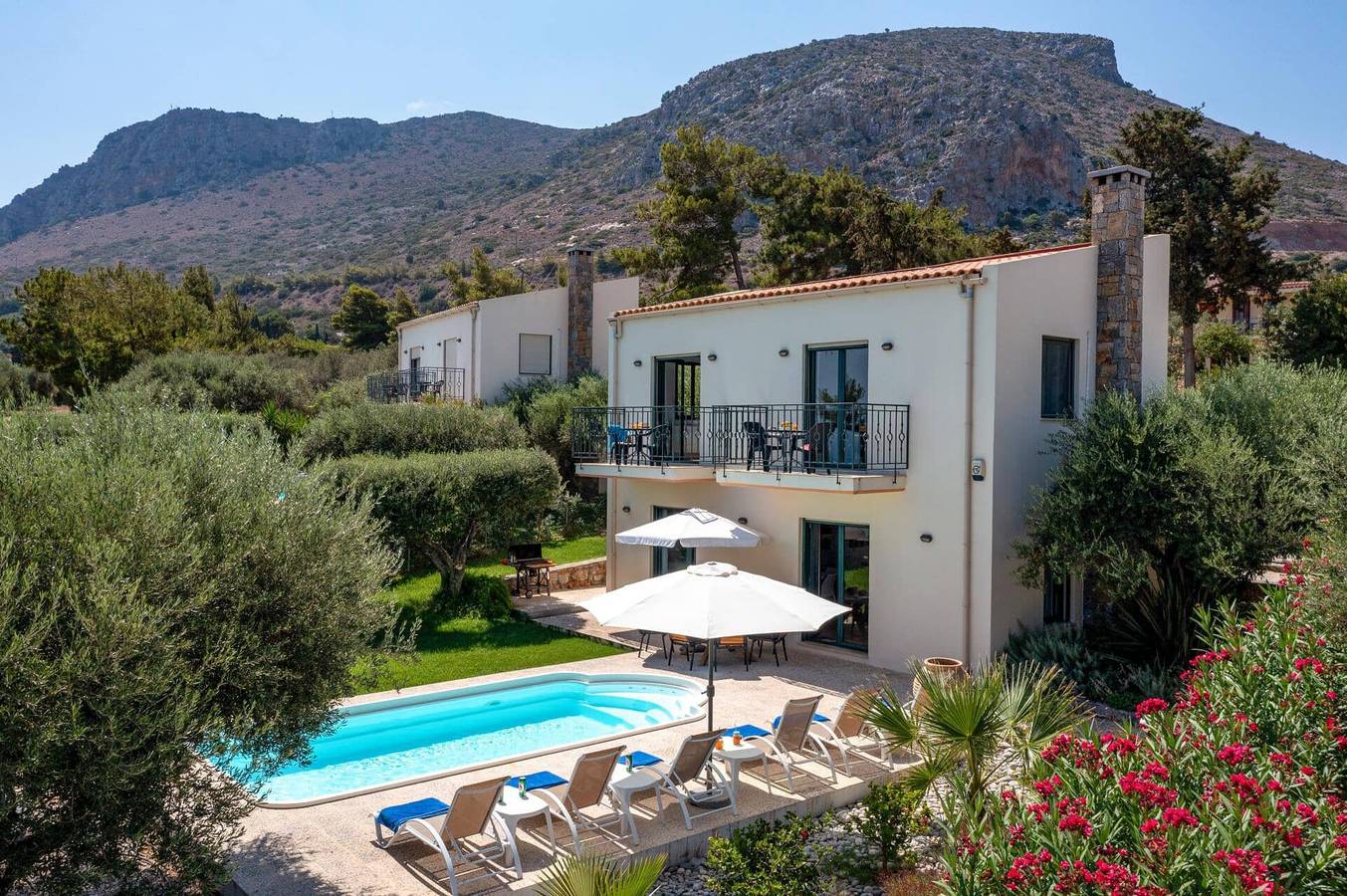 Villa Nefeli Green by Villa Plus in Limenas Chersonisou, Iraklio-Heraklion und Umgebung