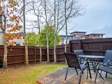 Glamping for 8 People in Cheltenham, The Cotswolds, Photo 4