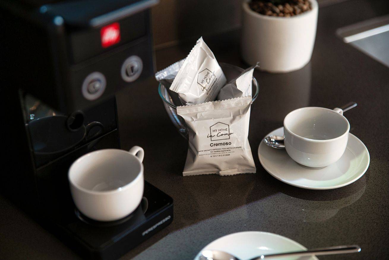 Entire apartment, Rubini 7 Suite Rubino - Myhomeincomo in Como, Lake Como