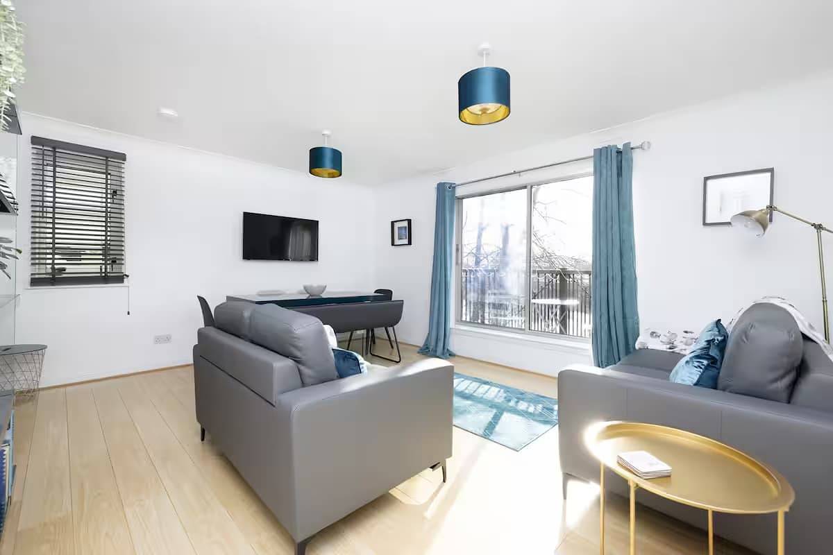 Apartamento entero, Bright 3 Bed Apt overlooking River, Sec & Hydro in Govan, Glasgow