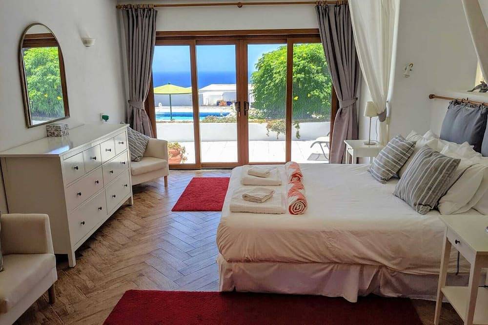 Encantadora villa de 3 camas para niños con fabulosas vistas al mar, jacuzzi y aire acondicionado in Guime, San Bartolomé