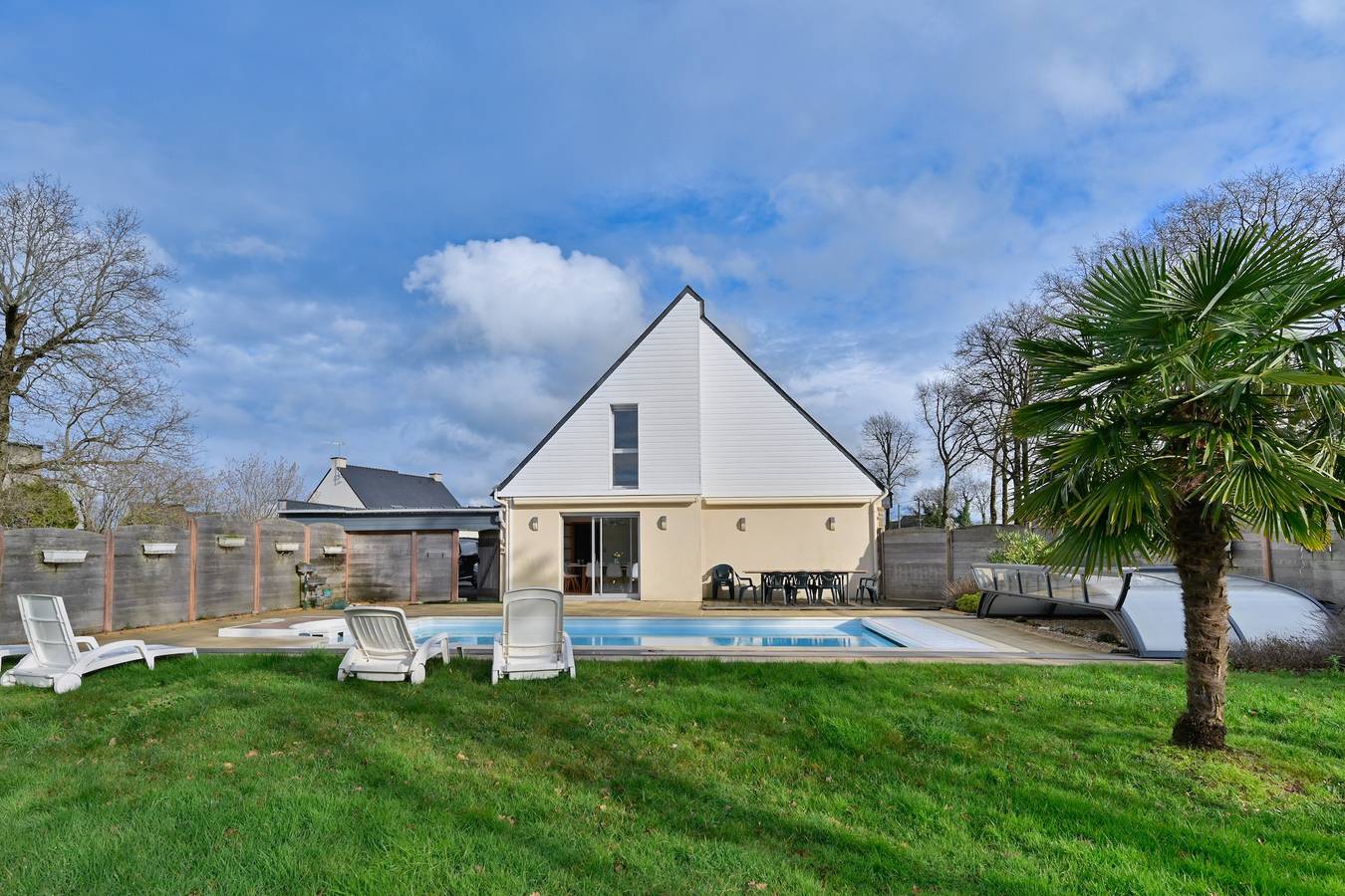 La Villa des Tilleuls - Avec Piscine Privée in Férel, Côte des Mégalithes