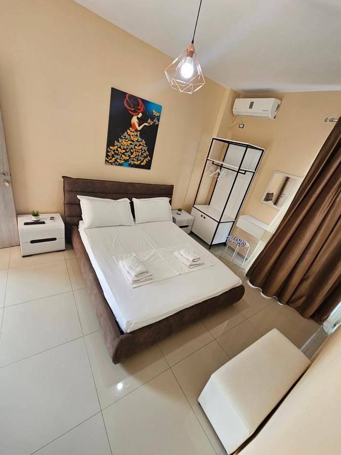 Gîte pour 8 personnes, avec jardin ainsi que vue et balcon dans Ksamil - 3