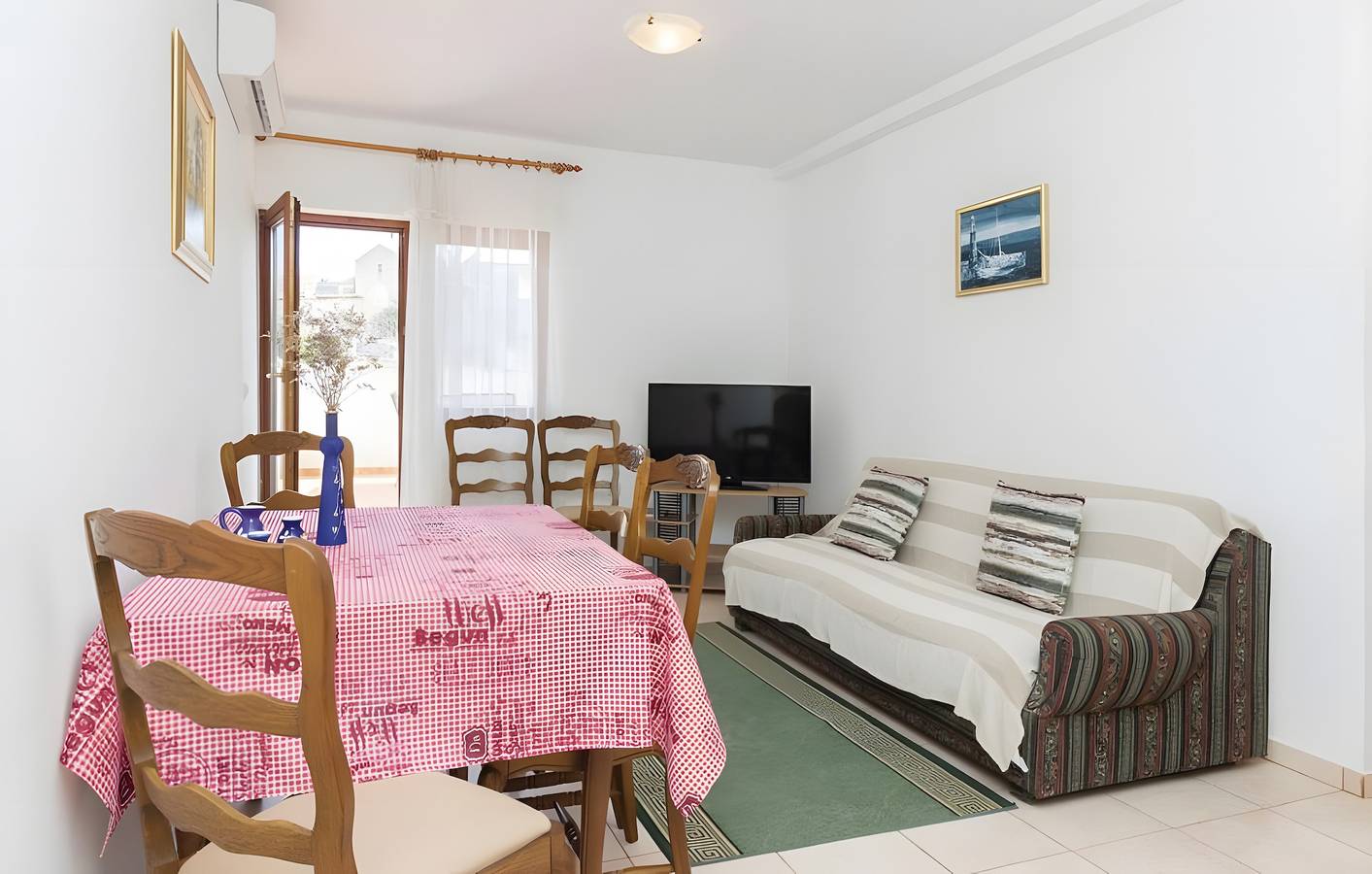 Ganze Wohnung, Apartment „One-Bedroom mit Meerblick“ mit Wlan, Klimaanlage und Meerblick in Tkon, Pasman
