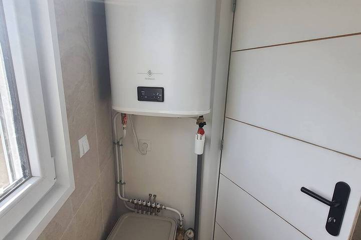 Newly renovated, one-bedroom 35m² studio ideally located. in Saint-Vallier (Saône-et-Loire), Region Chalon-sur-Saône