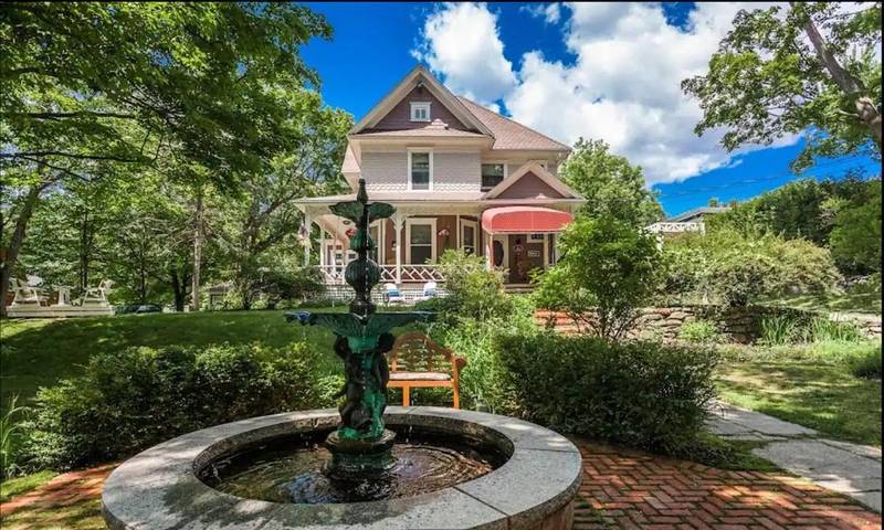 Hôtel pour 2 personnes, avec terrasse ainsi que jardin et jacuzzi