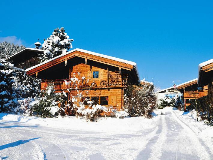 Chalet für 4 Personen, mit Balkon und Terrasse sowie Garten und Sauna