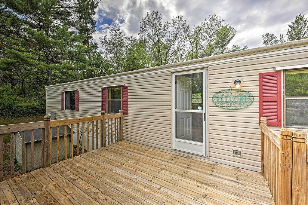 Secluded Woodsy Cabin: Hike, Fish, Hunt + Atv! in Arkdale, Castle Rock Lake