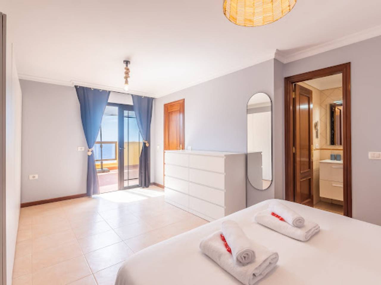 Maison de vacances 'Costa Fortuna' avec vue sur la mer, terrasse privée et Wi-Fi in Porís de Abona, Tenerife du Sud