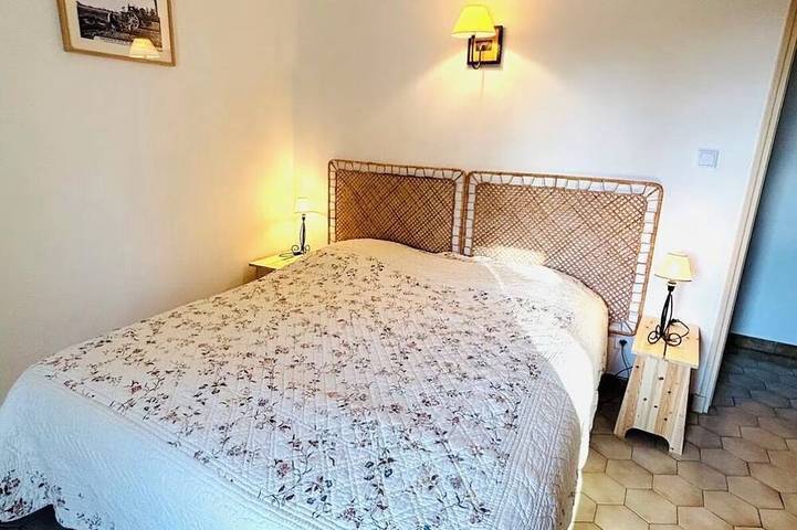 Location de vacances pour 6 personnes, avec Piscine à Camaret-sur-Aigues - 4