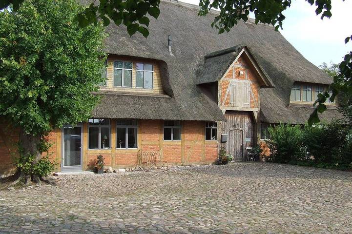 Bauernhof für 2 Personen, mit Whirlpool und Terrasse sowie Garten am Nord-Ostsee-Kanal