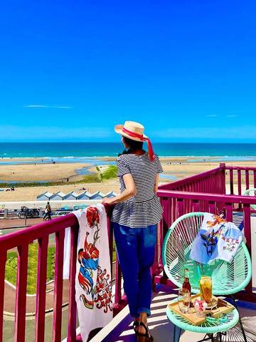 Hôtel pour 2 personnes, avec vue et terrasse dans Office de Tourisme de Villers sur Mer