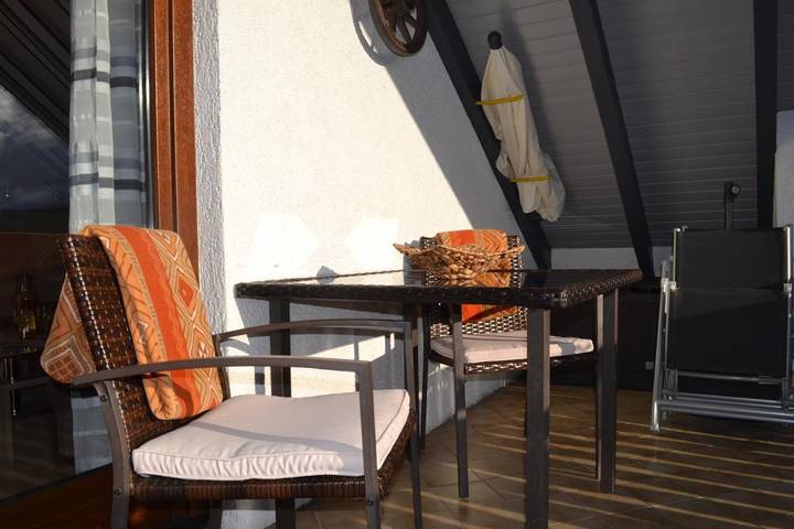 Ferienwohnung für 3 Personen, mit Balkon und Terrasse sowie Garten und Sauna in Hilders - 3