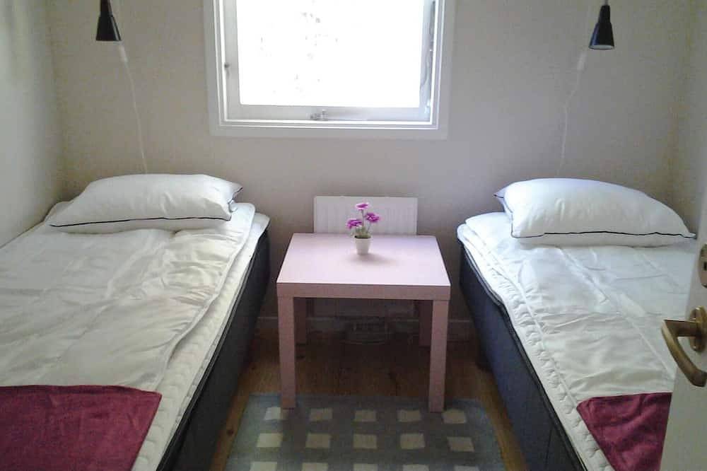 2 bedroom stunning home in åmål in Åmål (Kommun), Vänern