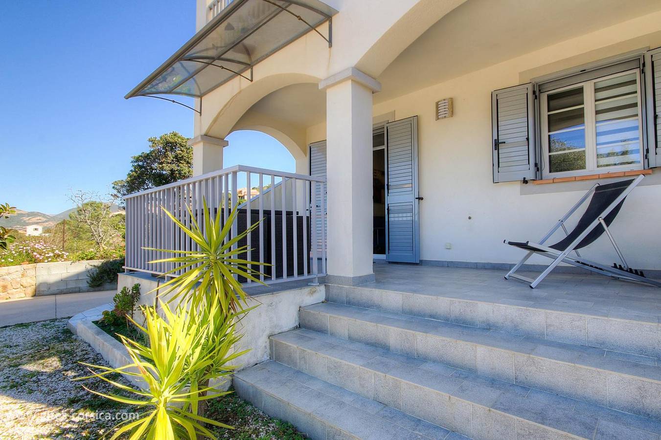 Casa rural aislada con aparcamiento y terraza a 1 km de la playa de Delta du Fango in Galéria, Parc naturel régional de Corse