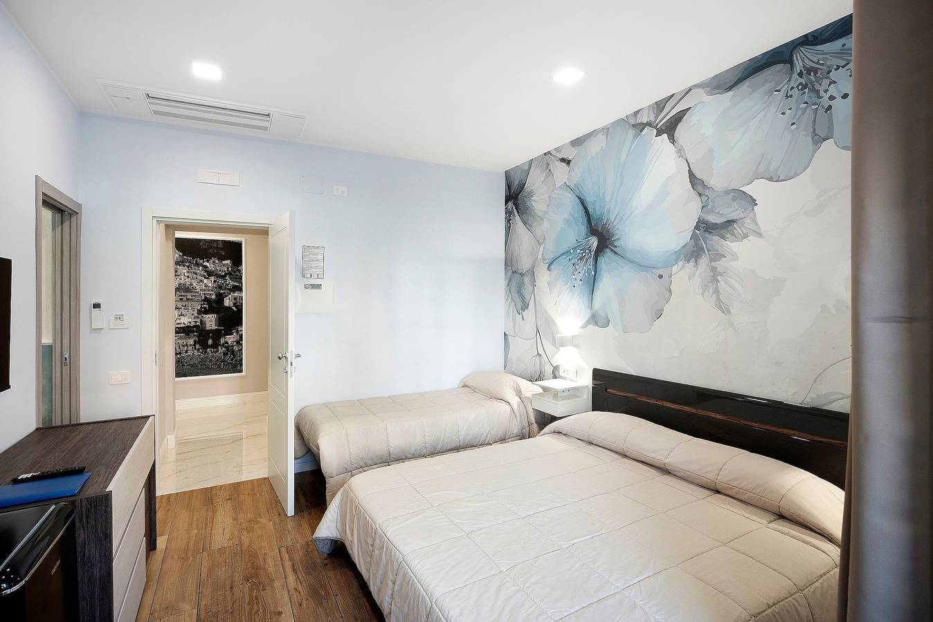 Blue Dream Suites – Amalfi Room with Wi-Fi and Air Conditioning in Salerno, Tyrrhenian Coast Campania