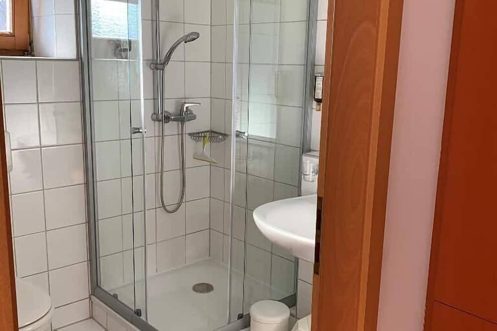 Ganze Wohnung, Ferienappartement mit traumhaftem Panoramablick (25m2) in Rötz, Ostbayern