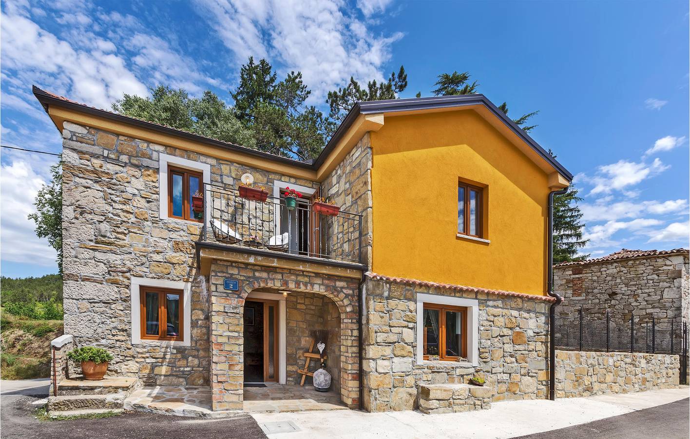 Ferienhaus für 4 Personen mit Terrasse in Pazin, Zentralistrien