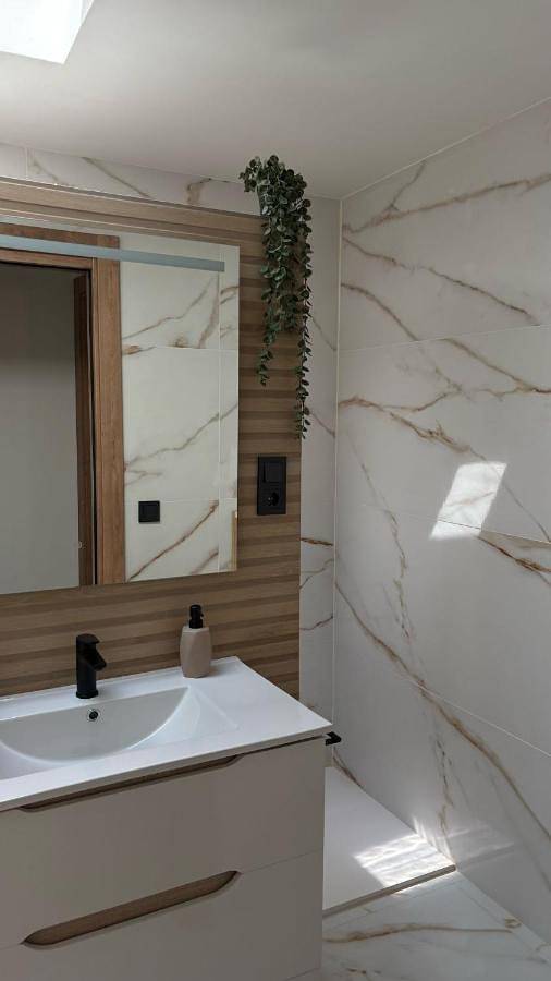 Apartamento entero, One-Bedroom Apartment in Hellín, Provincia de Albacete