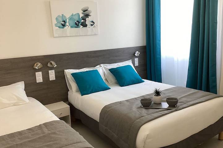 Appartement entier, Appart T4 85 m2 clim, parking, proche Sanctuaire in Lourdes, Hautes-Pyrénées