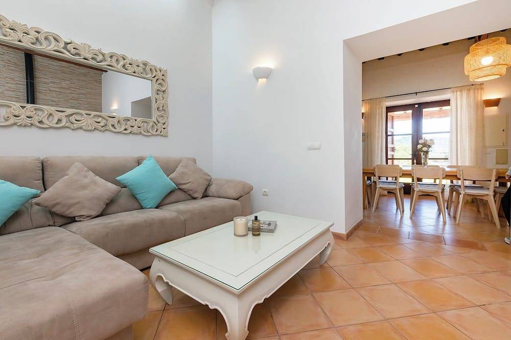 Villa near San Antonio Sleeps 10 in Sant Agustí des Vedrà, Sant Josep de sa Talaia