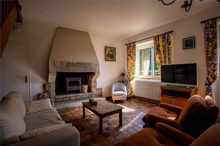 Location de vacances pour 7 personnes, avec terrasse ainsi que vue sur l’océan et jardin dans Plage des Dunes (Penvénan) - 3