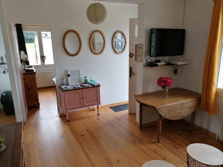 Location de vacances pour 2 personnes, avec Terrasse et Jardin à Woignarue