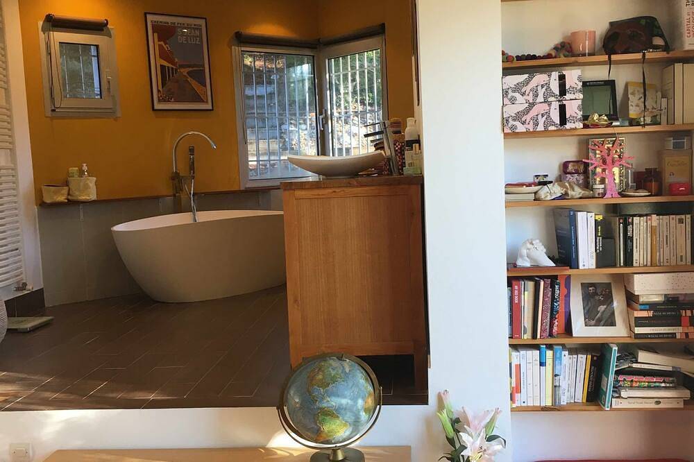 Villa d'archi Aix & Marseille, garden & heated pool / -10% Early booking! in Peypin, Marsella region