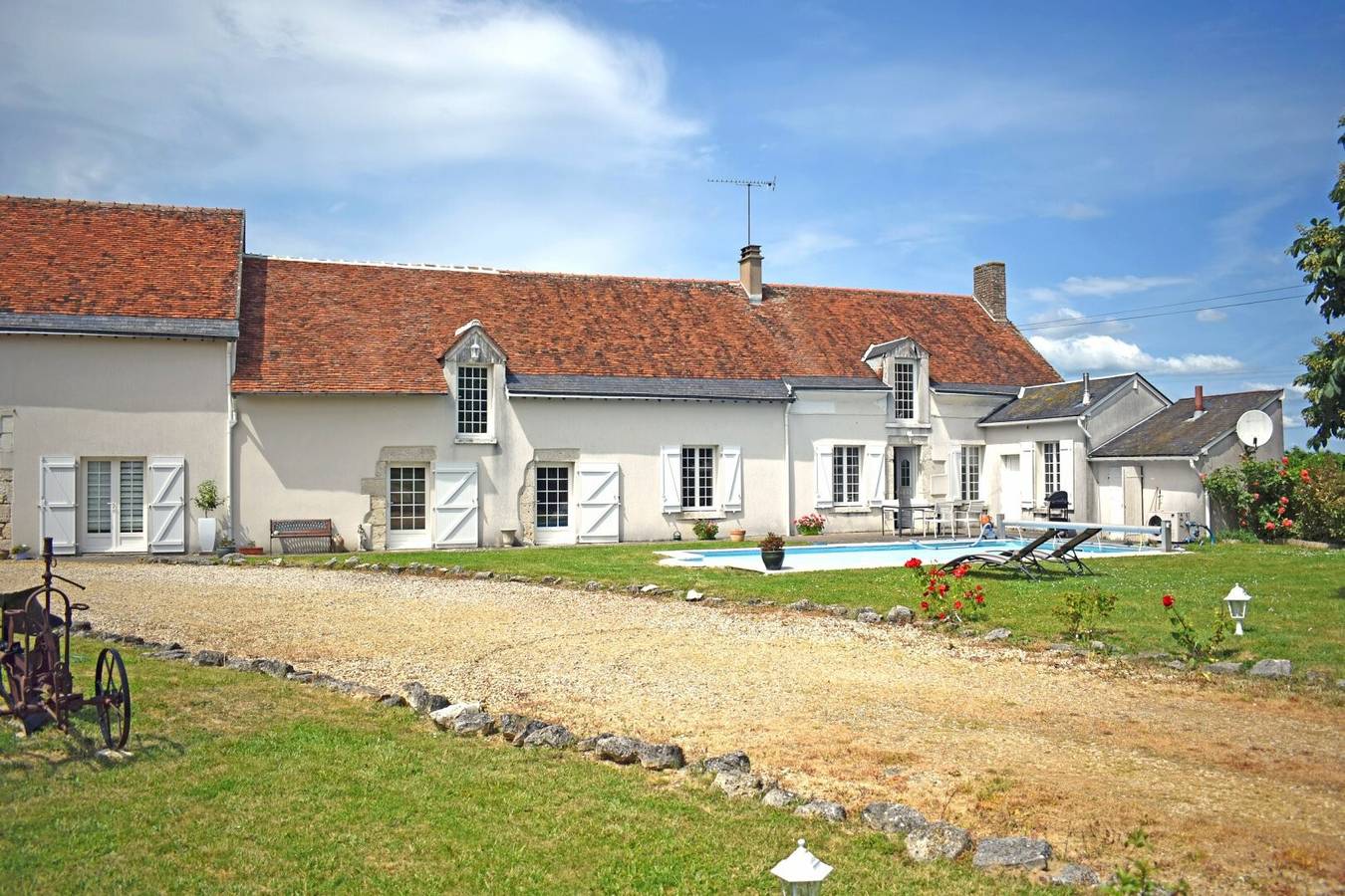 Chambre d’hôtes « Chambre Lavande » avec piscine partagée, jardin partagé et Wi-Fi in Contres, Sologne
