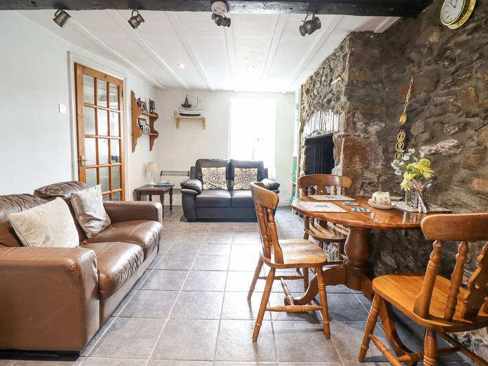Gwenallt in Isle of Anglesey