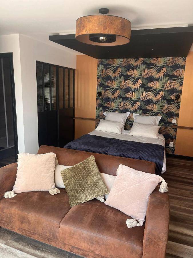 Chambre d’hôte pour 3 personnes, avec vue et terrasse