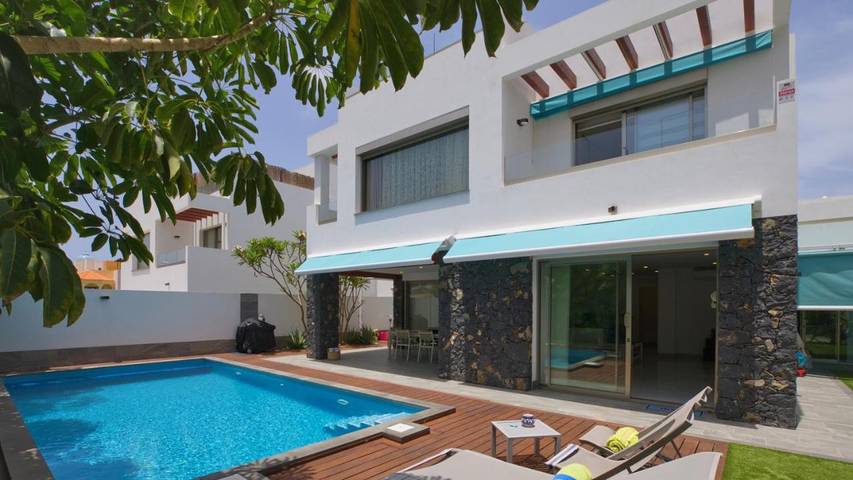 Chambre d’hôte pour 2 personnes, avec jardin et piscine à Los Cristianos