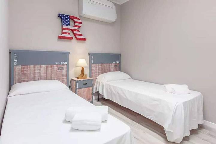 Location de vacances pour 6 personnes, avec balcon et jardin dans Macari - 3