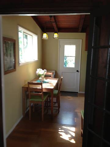 Lodge for 3 Guests in Los Angeles, Los Angeles County, Picture 2