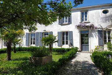 Location de vacances pour 2 personnes, avec jardin à Bourgneuf (Charente-Maritime)